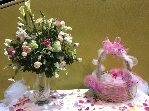 Florist «Roses Just Because/Hub Florist Of Lutz», reviews and photos, 18721 N Dale Mabry Hwy, Lutz, FL 33548, USA