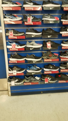 Sporting Goods Store «Big 5 Sporting Goods», reviews and photos, 3600 Peck Rd, El Monte, CA 91731, USA