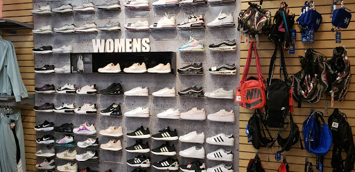 Shoe Store «Hibbett Sports», reviews and photos, 2048 W Oaklawn Rd #230, Pleasanton, TX 78064, USA