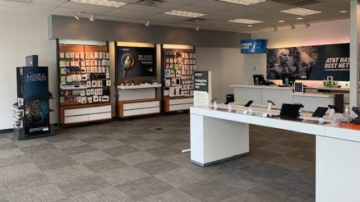 Cell Phone Store «AT&T», reviews and photos, 496 S Broad St #11, Meriden, CT 06450, USA