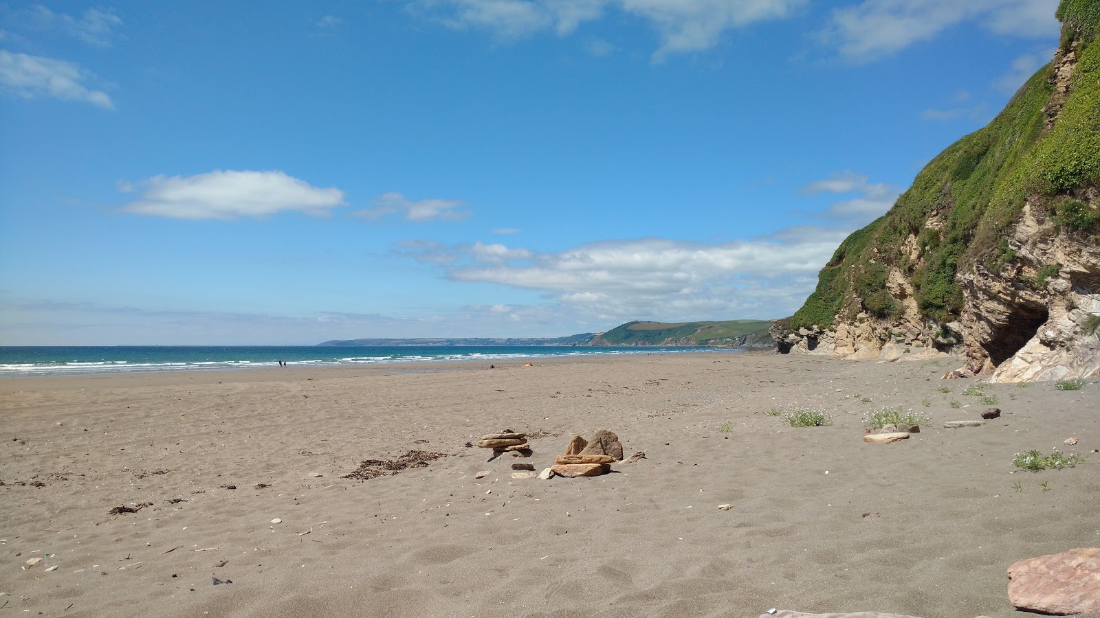 Photo de Plage de Tregantle situé dans une zone naturelle