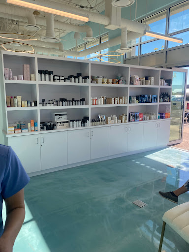 Beauty Salon «The Hills Salon & Spa», reviews and photos, 8912 E Pinnacle Peak Rd # 4, Scottsdale, AZ 85255, USA