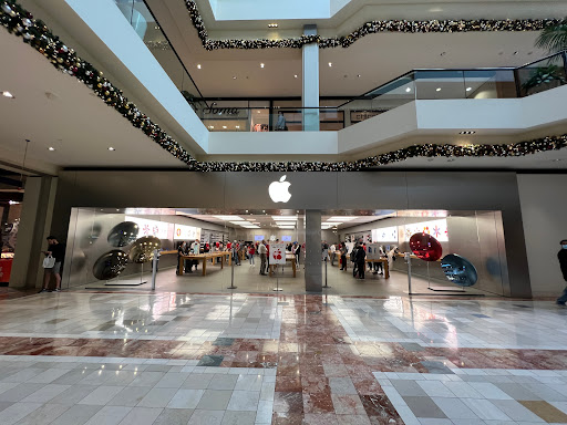 Apple South Coast Plaza image