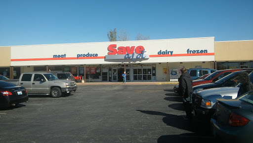 Grocery Store «Save-A-Lot», reviews and photos, 611 W Poplar St, Elizabethtown, KY 42701, USA