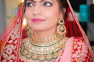 MAW'S MAKEOVER SALON - Best Bridal Makeup, Best Makeup Artist, Best Salon Near me, Best Salon in Amritsar, image