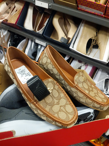 Department Store «Nordstrom Rack Marina Pacifica Mall», reviews and photos, 6274 Pacific Coast Hwy, Long Beach, CA 90803, USA