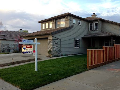 REMAX Accord Steve Eveleth image