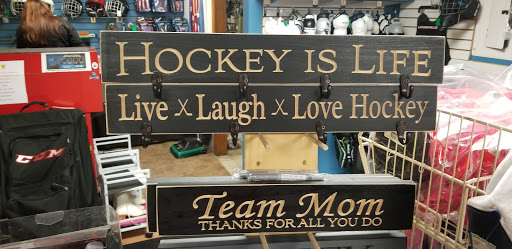 Sporting Goods Store «South Coast Sport & Consignment», reviews and photos, 3 Tyler Ave, East Wareham, MA 02538, USA