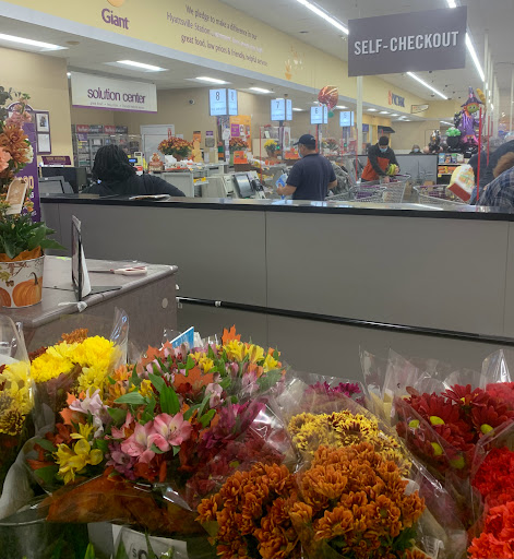 Supermarket «Giant», reviews and photos, 3521 East-West Hwy, Hyattsville, MD 20782, USA