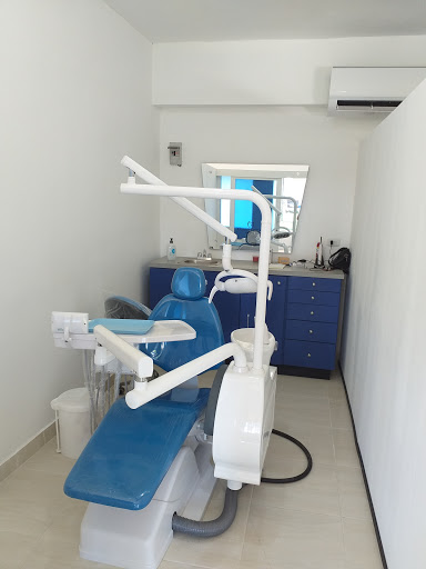 Dental center.clínica Dental uvero alto