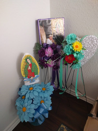 Florist «Davany Flowers & Pinatas», reviews and photos, 522 Cupples Rd, San Antonio, TX 78237, USA