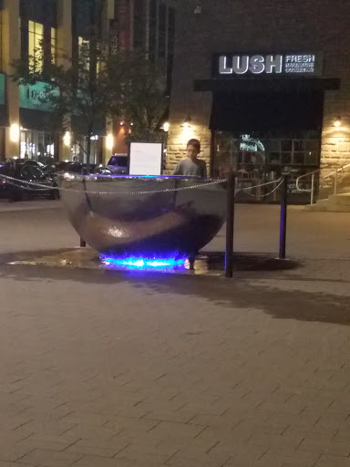 Movie Theater «Cobb Liberty Luxury 15 & Cinébistro», reviews and photos, 7514 Bales St, Liberty Township, OH 45069, USA