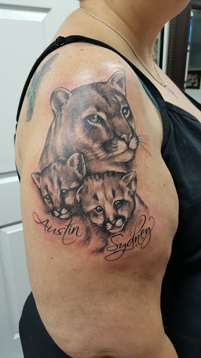 Tattoo Shop «Needlewurks Body Piercing & Tattoo», reviews and photos, 80 W Circular St, Saratoga Springs, NY 12866, USA