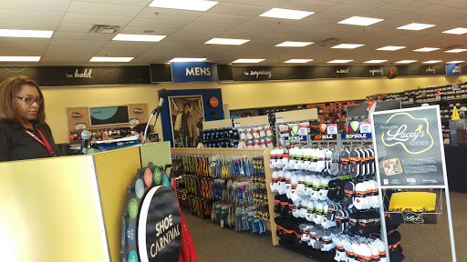 Shoe Store «Shoe Carnival», reviews and photos, 2325 S Stemmons Fwy, Lewisville, TX 75067, USA