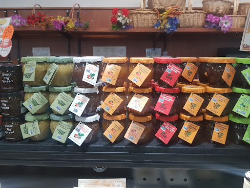 Liquor Store «East Windsor Bottle King», reviews and photos, 385 US-130, East Windsor, NJ 08520, USA