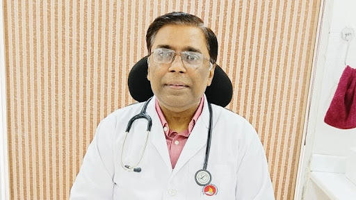Dr. Deepak Gupta - New Age Specialists Clinic, Best Diabetologist in Delhi | Paschim Vihar | Best Endocrinologist Doctor, Hypertension & Thyroid Specialist