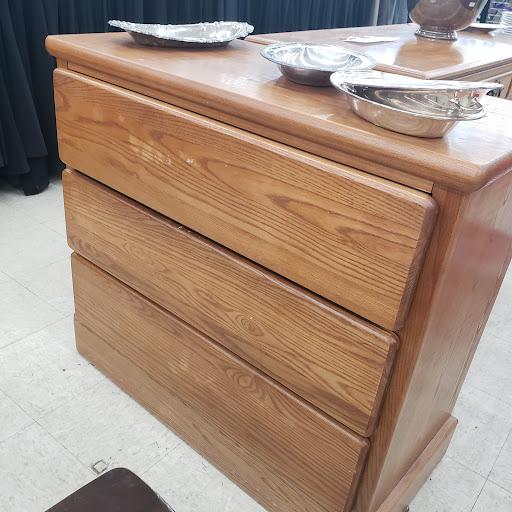 Thrift Store «The Salvation Army Family Store & Donation Center», reviews and photos, 2151 W Devon Ave, Chicago, IL 60659, USA