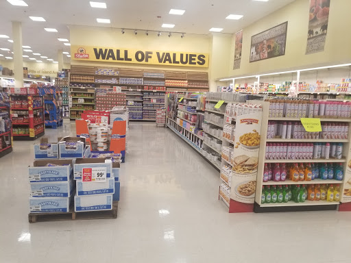 Shopping Mall «Penrose Plaza Shopping Center», reviews and photos, 2900 Island Ave, Philadelphia, PA 19153, USA