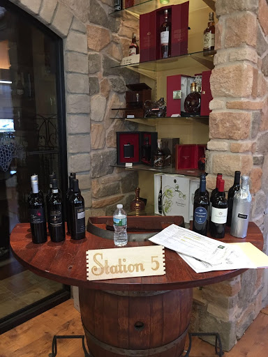 Wine Store «Long Island Wine & Spirit Merchants», reviews and photos, 1171 Jericho Turnpike, Commack, NY 11725, USA