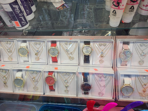 Beauty Supply Store «Too Cute Beauty Supply», reviews and photos, 1940 Jefferson Ave, Fort Myers, FL 33901, USA