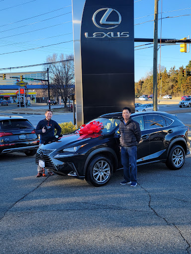 Lexus Dealer «Lindsay Lexus of Alexandria», reviews and photos, 3410 King St, Alexandria, VA 22302, USA