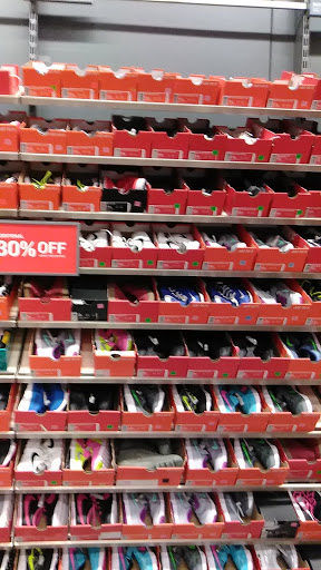 Clothing Store «Nike Factory Store», reviews and photos, 167 Opry Mills Dr, Nashville, TN 37214, USA