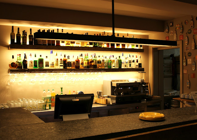 Pisco's Bar