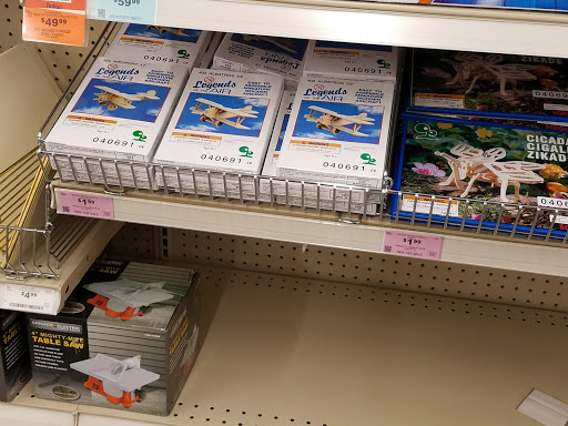 Hardware Store «Harbor Freight Tools», reviews and photos, 2931 W Shore Dr, Holland, MI 49424, USA