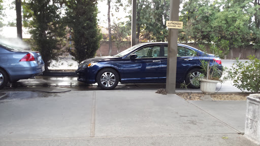 Piccadilly Hand Carwash & Detailing en Fresno