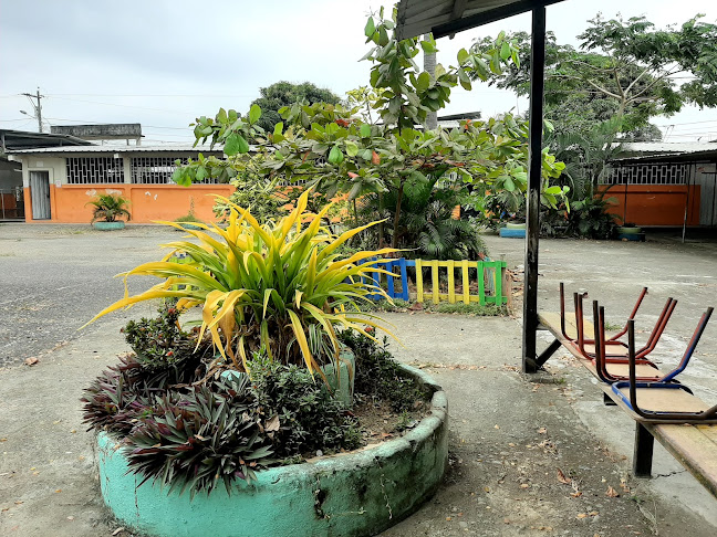 Opiniones de Unidad Educativa Prócer José de Antepara en Vinces - Escuela