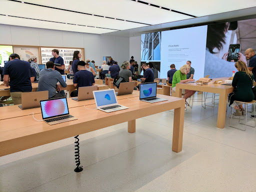 Computer Store «Apple Corte Madera», reviews and photos, 1520 Redwood Hwy, Corte Madera, CA 94925, USA