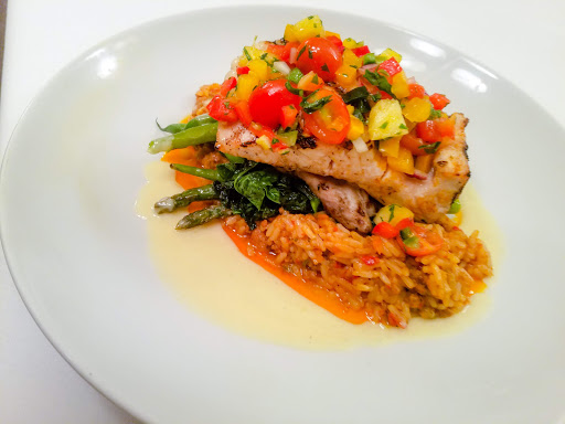 Fine Dining Restaurant «Park Heights Restaurant», reviews and photos, 335 E Main St, Tupelo, MS 38804, USA