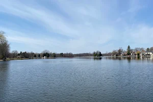 Pontiac Lake image