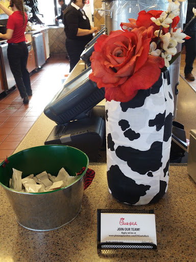 Fast Food Restaurant «Chick-fil-A», reviews and photos, 346 Metzler Dr, Castle Rock, CO 80108, USA