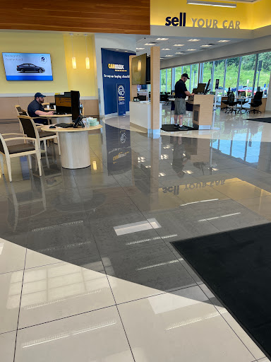 Used Car Dealer «CarMax», reviews and photos, 4431 28th St SE, Kentwood, MI 49512, USA