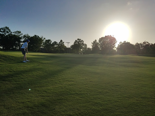 Golf Course «Beacon Lakes Golf Club - OPEN to the PUBLIC», reviews and photos, 801 FM646, Dickinson, TX 77539, USA