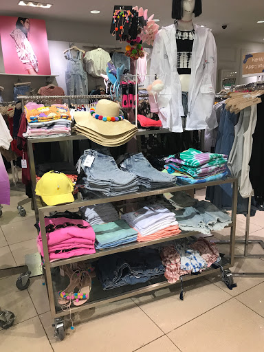 Clothing Store «Forever 21», reviews and photos, 2550 Somersville Rd, Antioch, CA 94509, USA