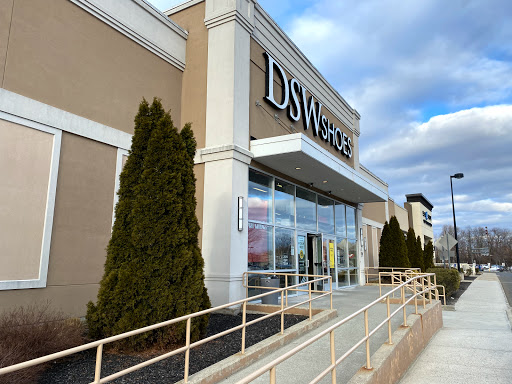 DSW Designer Shoe Warehouse, 95 NJ-23, Wayne, NJ 07470, USA, 