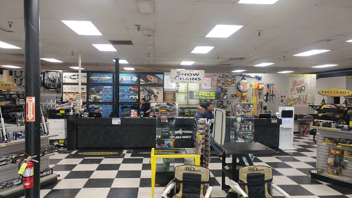 Truck Accessories Store «4 Wheel Parts - Fresno», reviews and photos, 4326 N Blackstone Ave, Fresno, CA 93726, USA