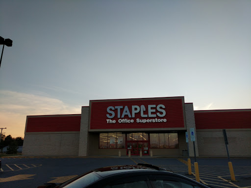 Office Supply Store «Staples», reviews and photos, 129 Plaza Dr, Forest City, NC 28043, USA