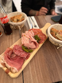 Charcuterie du Restaurant français mood - sandwich & cave à manger à Paris - n°8