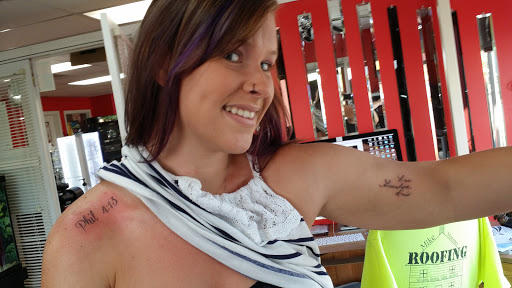 Tattoo Shop «Hot Spot Tattoo & Piercings», reviews and photos, 800 2nd St, Coralville, IA 52241, USA