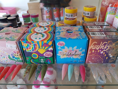 Lili's Nails shop. Distribuidora de uñas y más