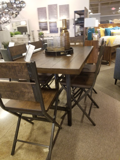 Furniture Store «Ashley HomeStore», reviews and photos, 4725 Dressler Rd NW, Canton, OH 44718, USA