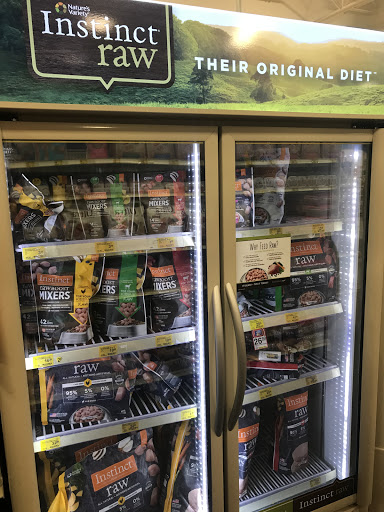 Pet Supply Store «PetSmart», reviews and photos, 5766 Lindero Canyon Rd, Westlake Village, CA 91362, USA