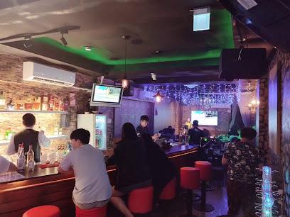 AJ Bar 安絜酒吧