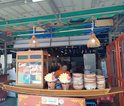 ก๋วยเตี๋ยวเรืออยุธยาร้านเศรษฐีเรือทอง photo