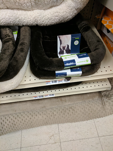 Pet Supply Store «Pet Supplies Plus», reviews and photos, 41660 W 10 Mile Rd, Novi, MI 48375, USA