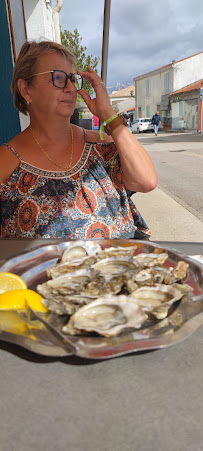 Plats et boissons du Restaurant Chez Fifi bar à huîtres à Jard-sur-Mer - n°7