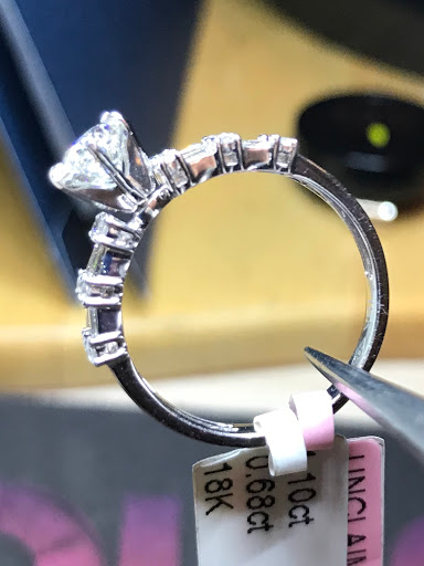 Jewelry Store «Unclaimed Diamonds», reviews and photos, 113 S 8th St, Philadelphia, PA 19106, USA